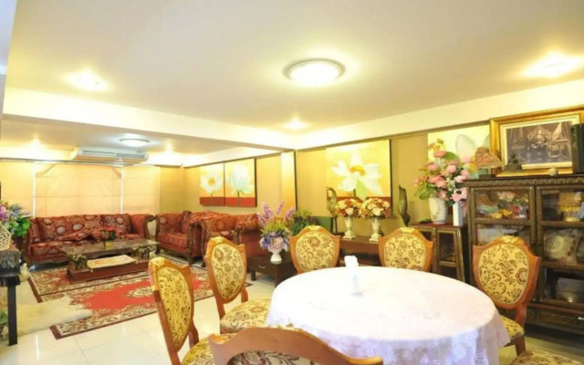 Nsiri Resort & Hotel