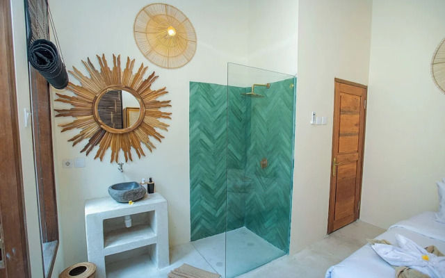 Sunset House Ceningan