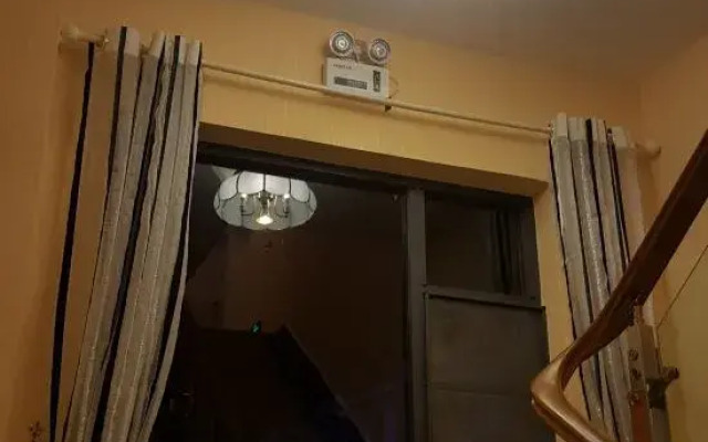 Shiyou Theme Smart Apartment (Dali Railway Station)