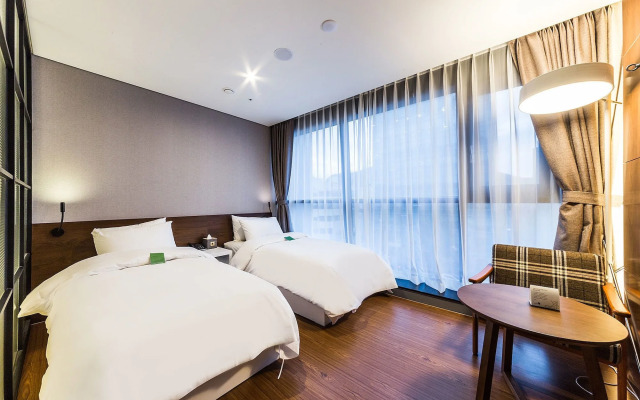 Hotel the Designers Seoul Station