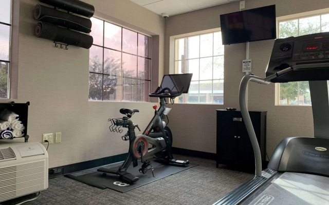 La Quinta Inn & Suites by Wyndham Tempe University / Phoenix