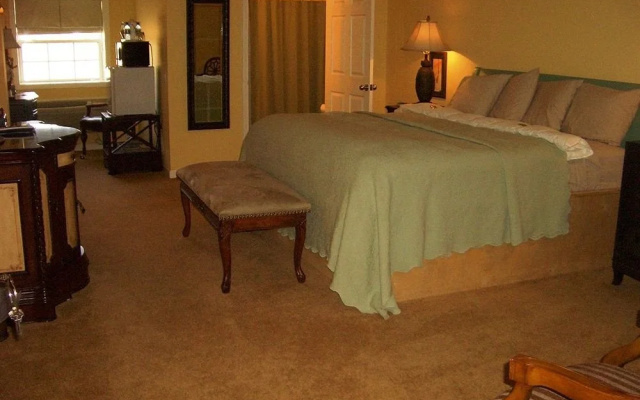 Cart Barn Inn
