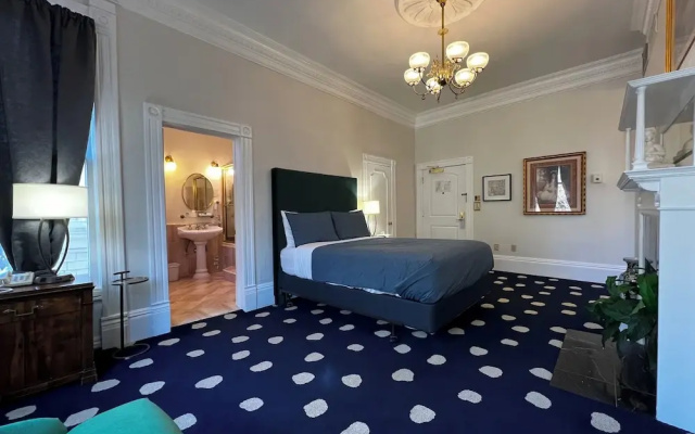 The Sterling Hotel