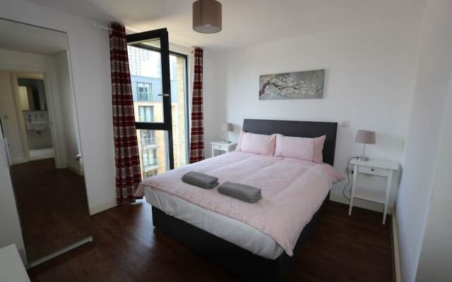 Modern One Bed City Centre Apartment in Southside