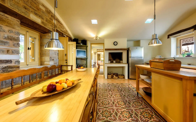 Aria Paros Residence