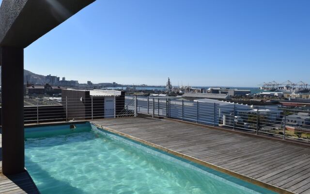 Modern 2 Bedroom Apartment in Cape Town