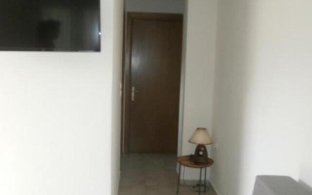 Daniela Apartments