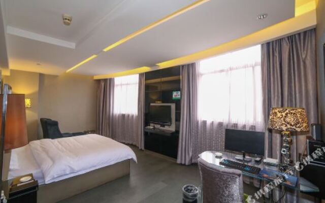 Longyue Hotel (Xiangyang Railway Station)