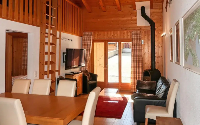 Pinsons Vex in Vex With 2 Bedrooms and 3 Bathrooms