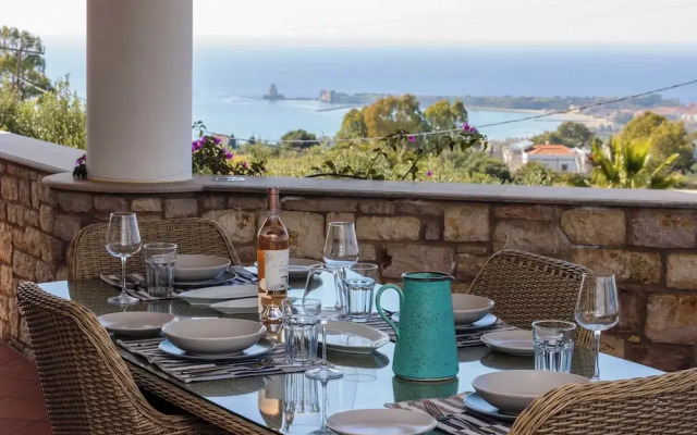Kbel sea View Villa, Private Pool, Sleeps8, Garden