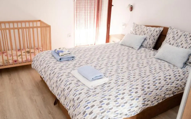 Dalmatian Apartments Bilice