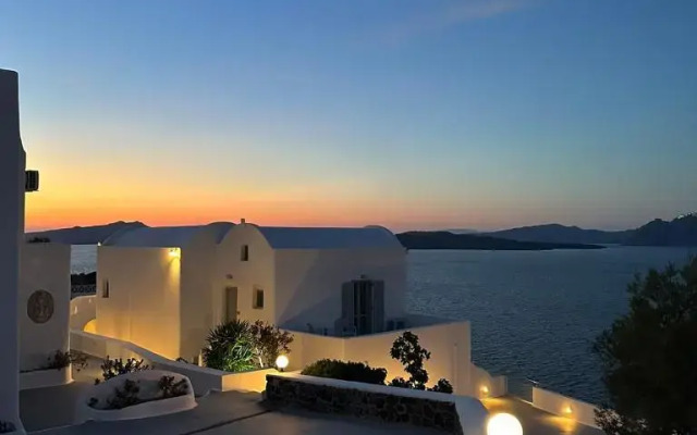 Santorini View Hotel, Adults Only 16+