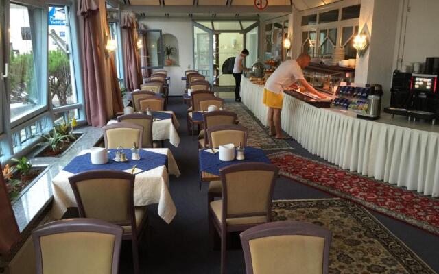 Hotel Knaus am Hafen