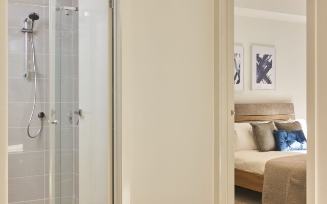 Spacious and Bright 1 Bedroom Apartment