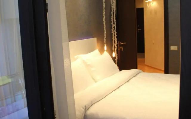 Super Luxury Apartments