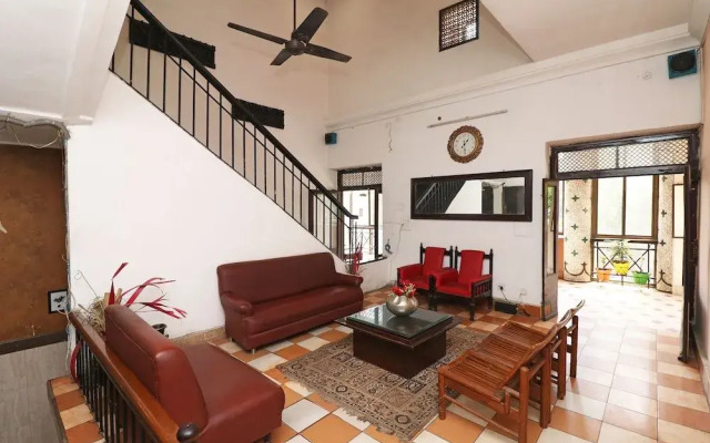 OYO 29826 Central Hotel