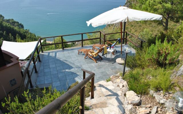 "romantic Cove Sea View Villa 7 km far From Sperlonga"