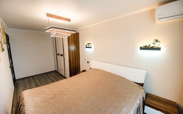 Апартаменты на пр-те 100-летия Владивостока, 46