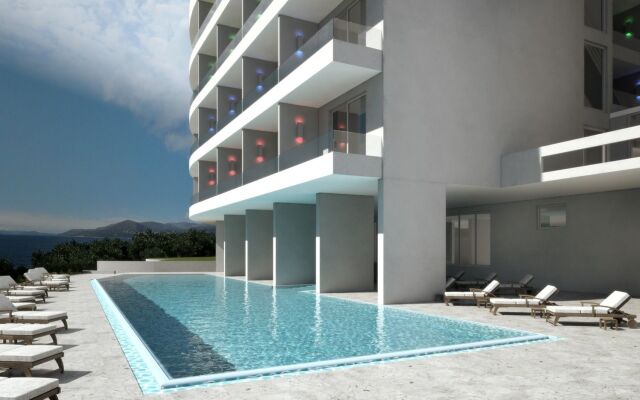 Royal Blue Hotel