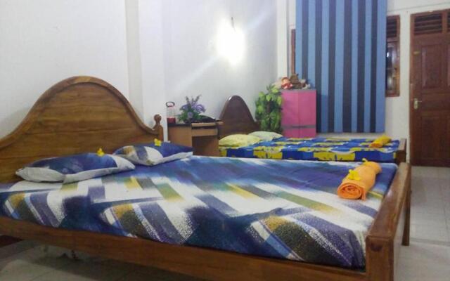 Smart Holiday Inn