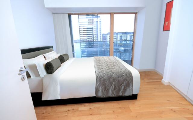 Grand Canal Quay View Apartment