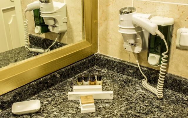 Golden Mir Hotel & Spa
