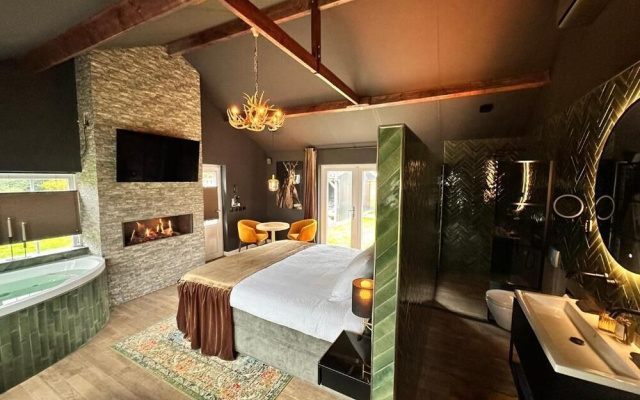 Wellness Tuin  Luxury Suites & Lodges