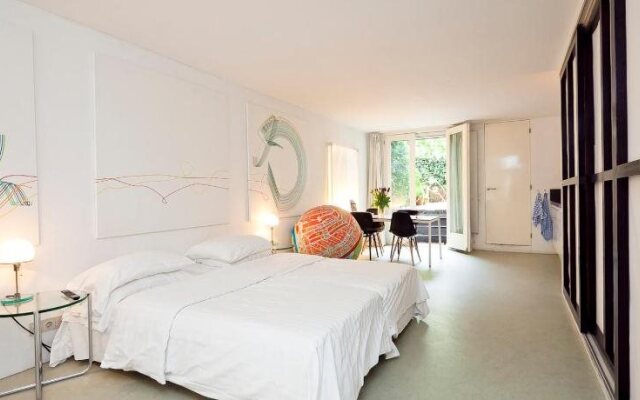 Kien Bed & Breakfast Studio's