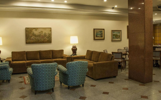 Rede Andrade Hotel Canadá