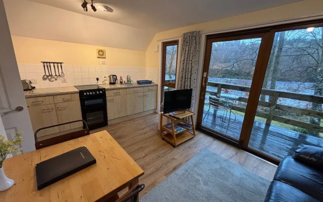 Burnbank Lodges