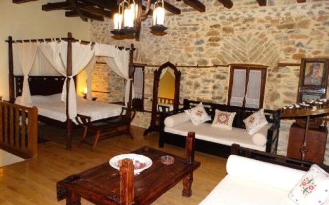 Iliopetra Suites
