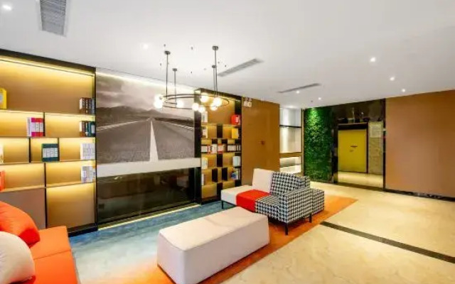 Ni Hao Hotel (Baoji Hi-Tech Train South Station)