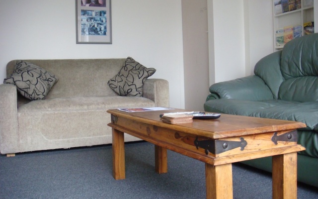 Cromwell Backpackers – Guest Rooms – Cromwell
