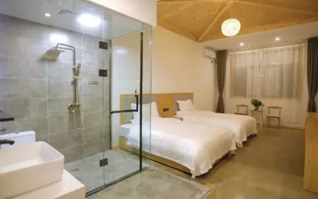 Floral Hotel· ZhuwuQing hotel