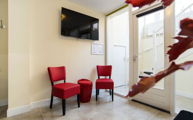 Midtown Hotel Triple Room