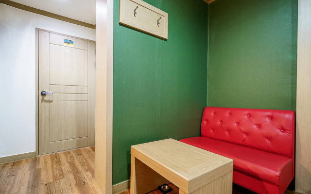 Jinju Nabi Self Check-in Motel