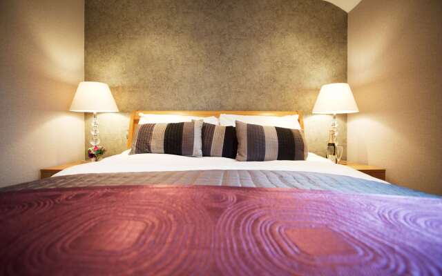 Waterside Hotel & Leisure Club