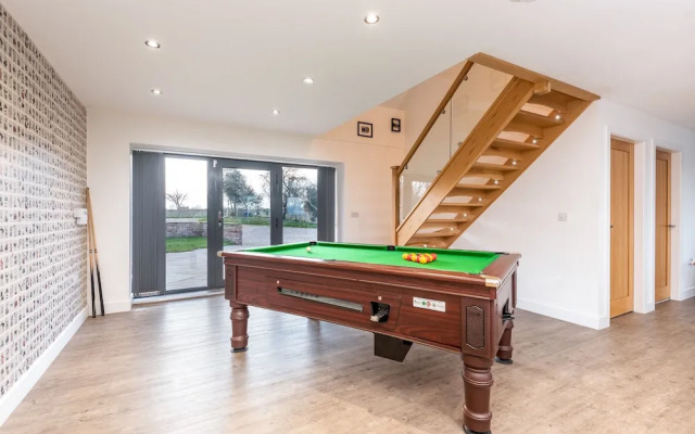 Captivating 4-bed House in Lincoln