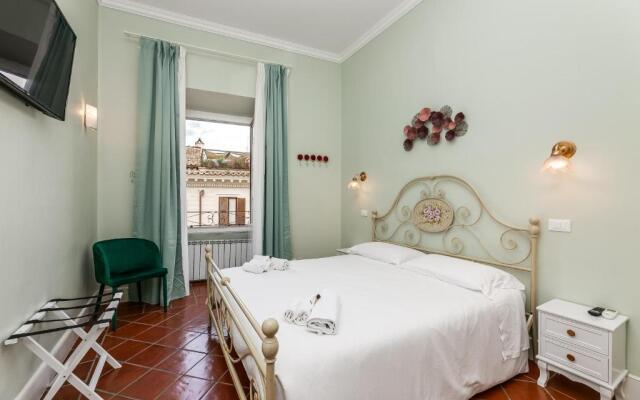 Pantheon Luxury House