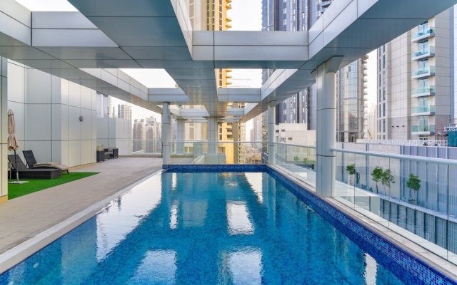 Superb & Homey 3BR Apartment In Downtown Dubai