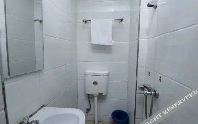 Huangjuewan Hostel