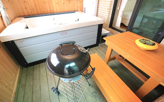 Ganghwa Rulru Ralra Pension