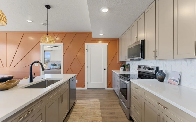 Chasing Sunsets 2 Bedroom Condo