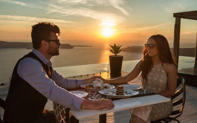 Galaxy Suites & Villas
