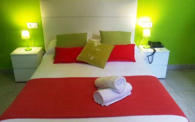 Nest Style Granada Hotel