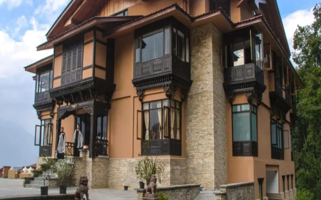 The Chumbi Mountain Retreat