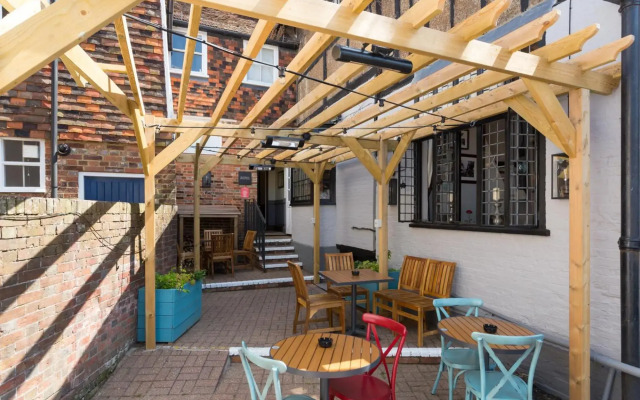 The George Hotel