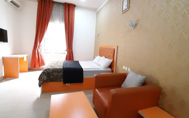 Greenwood Court Hotels & Suites