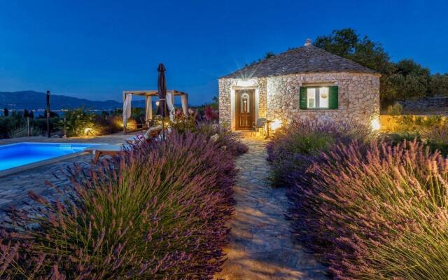 Beautiful villa Big Hobbit 1&2