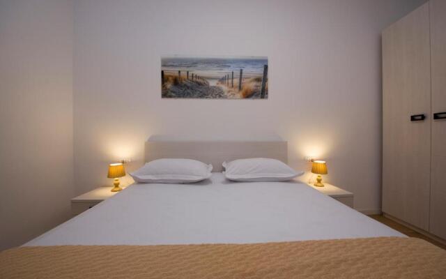 Sea view apartment EMA